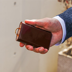 革製キーケース アニリンコードバン