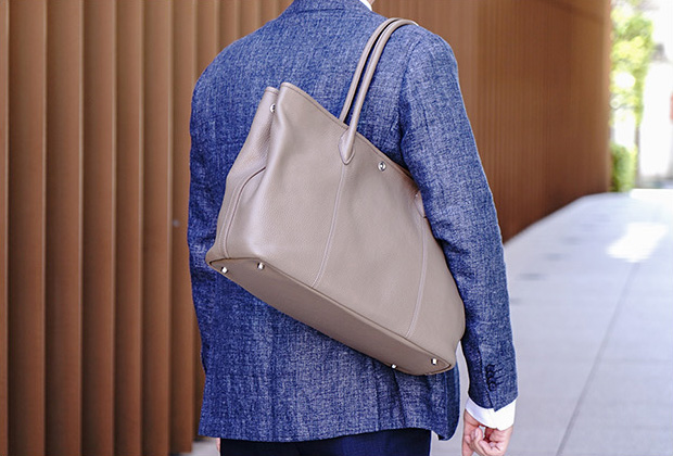 革製トートバッグ