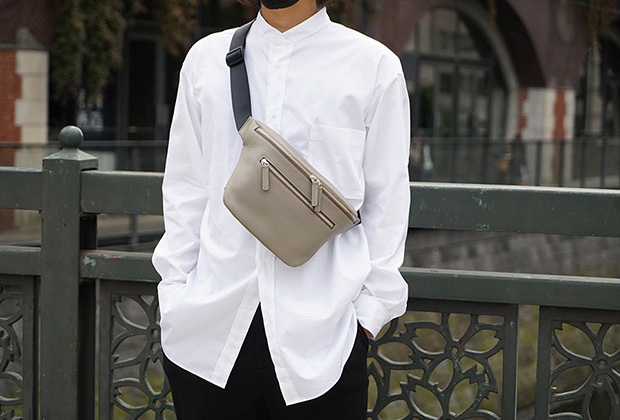 革バッグ コンパクト