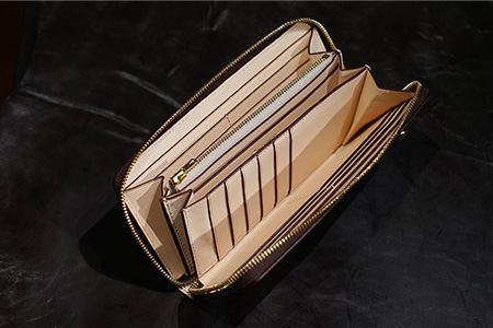 革財布 ラウンドファスナー