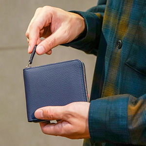 二つ折りラウンドファスナー革財布 フレンチカーフ