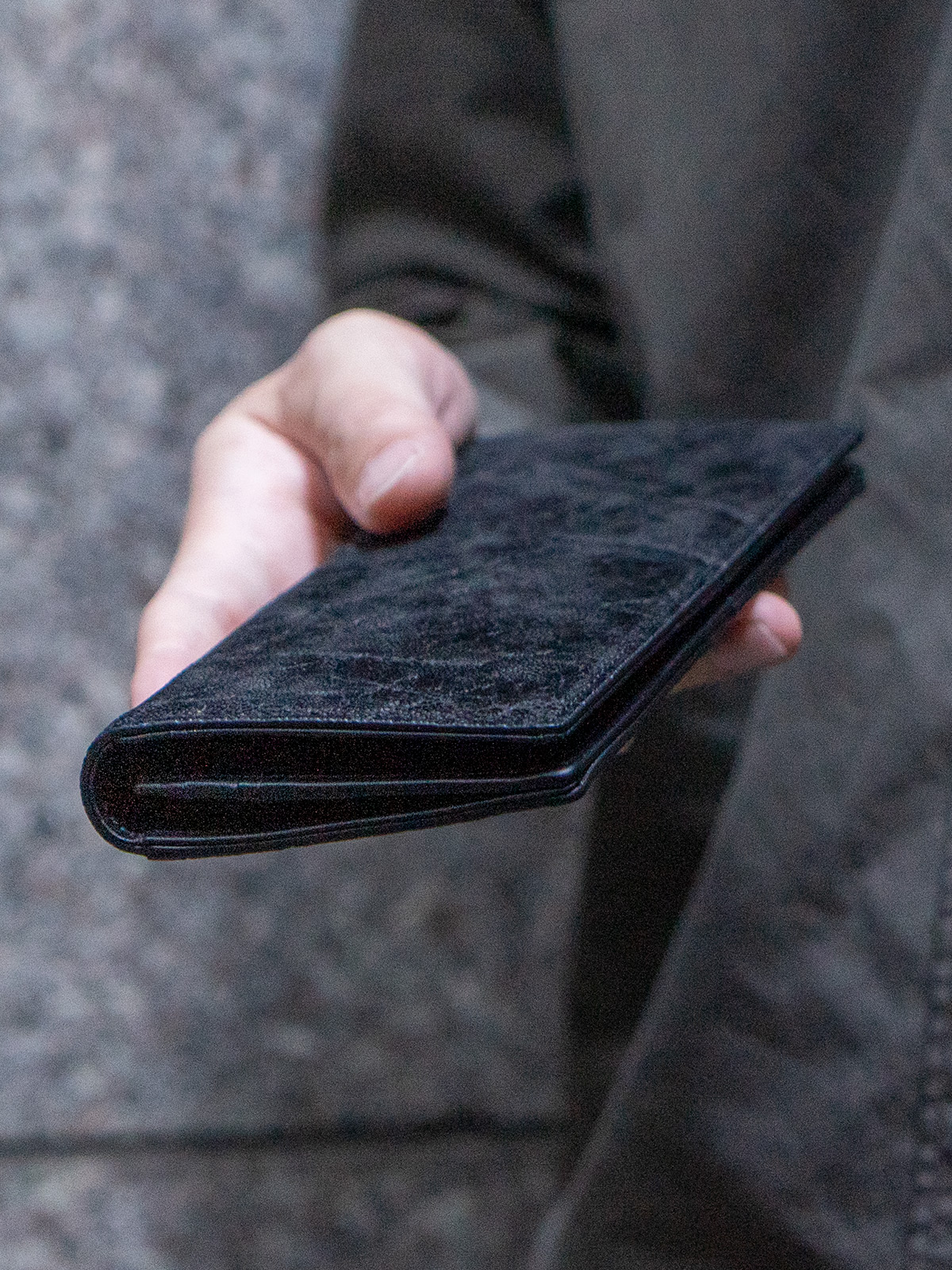 エレファントレザーフラップ長財布（かぶせ長財布）