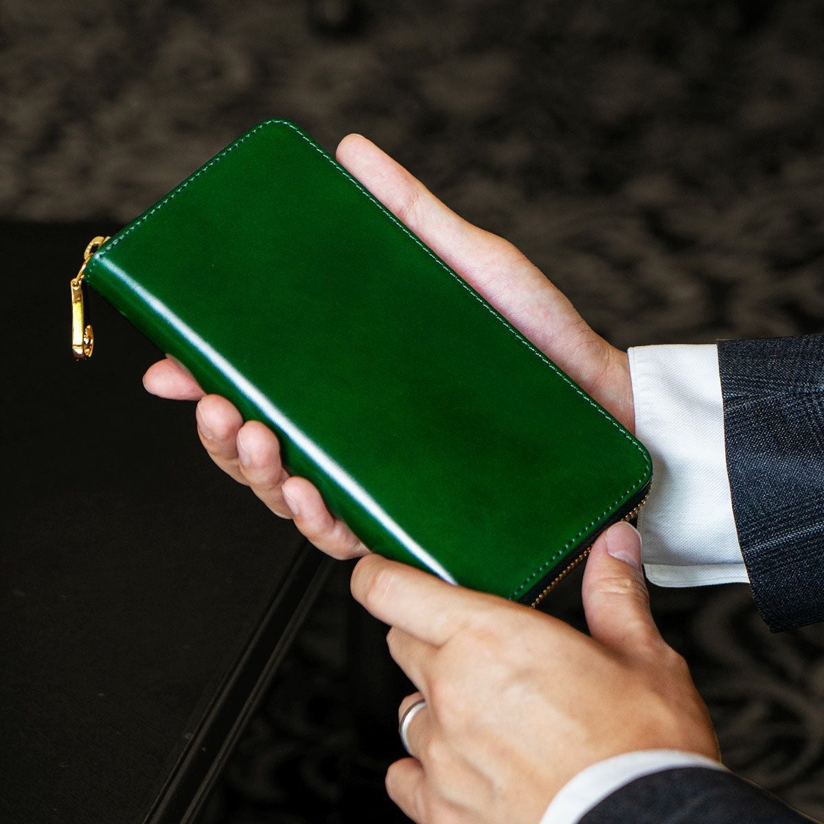 アニリンコードバン RFロングウォレット（ラウンドファスナー長財布