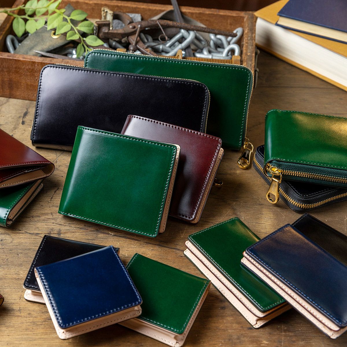 アニリンコードバン RFロングウォレット（ラウンドファスナー長財布