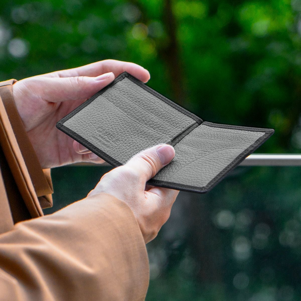 フレンチカーフマネークリップ 二つ折り札ばさみ | マネークリップ