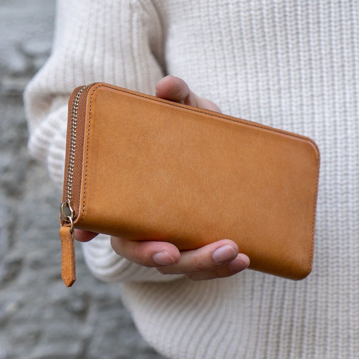 ファビオ ラウンドファスナー長財布