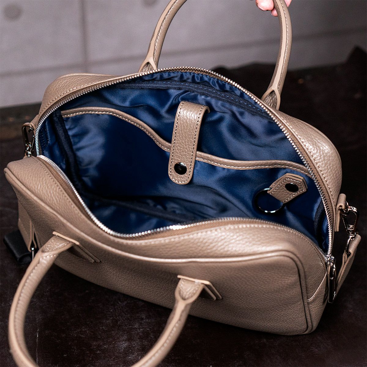 000000000353-08.jpg?size=l&w=