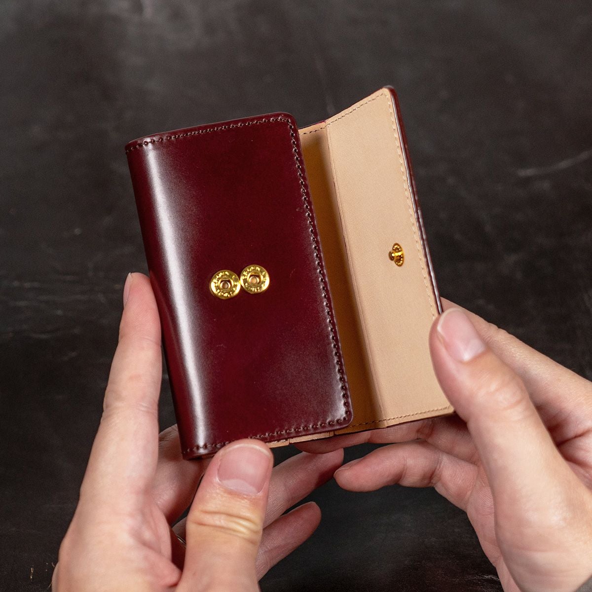 アニリンコードバン 三つ折りキーケース | キーケース・キーホルダー